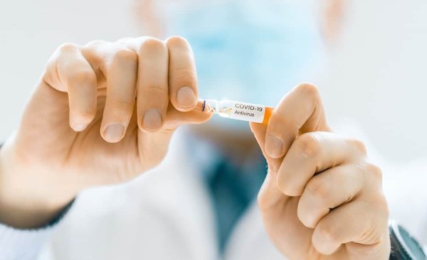 How to Identify the Early Signs of Respiratory Issues in a Pet Cockatoo?